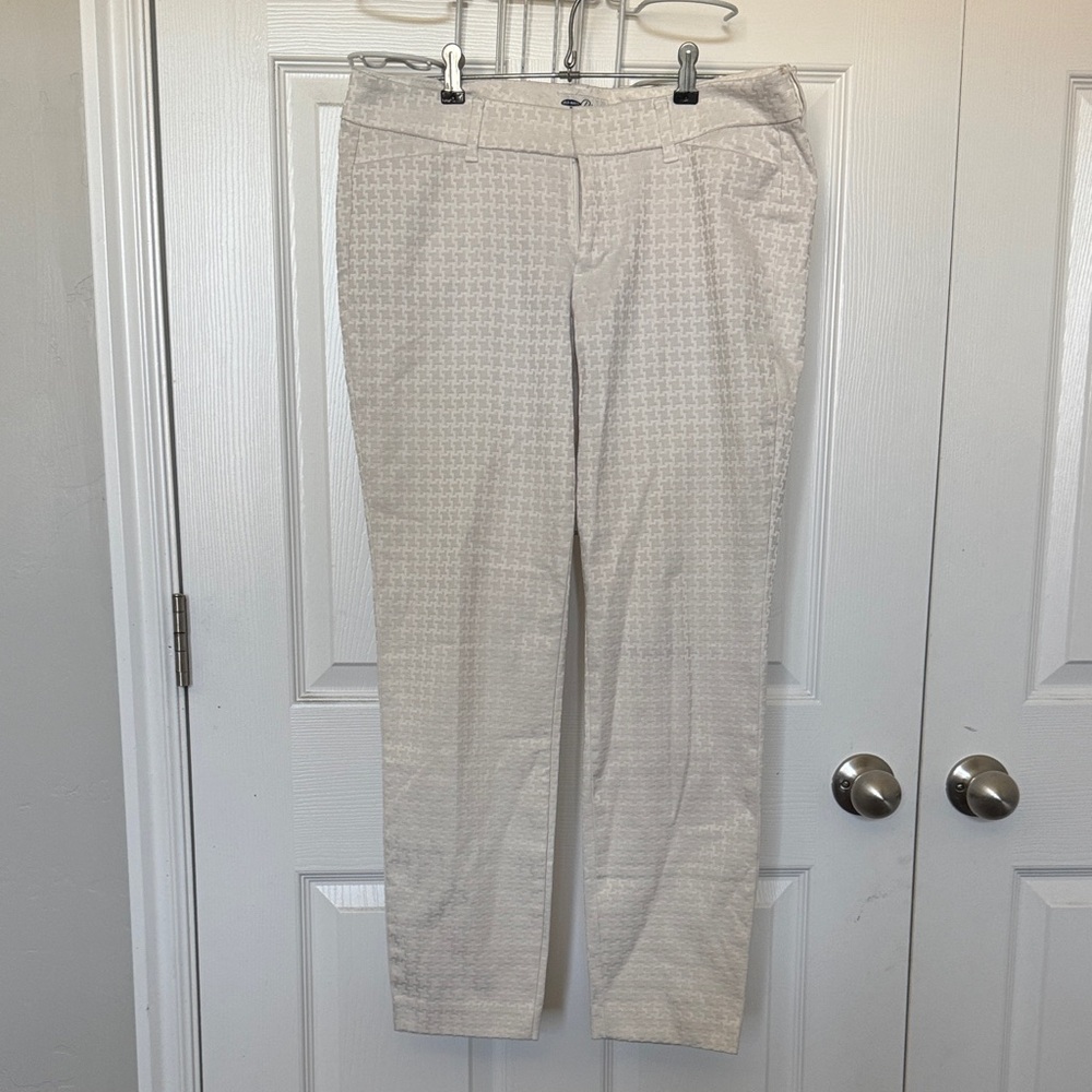 Old Navy Women’s Textured White Pixie Dress Pants